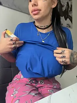 sexynalaa online show from January 15, 2025, 10:17 am