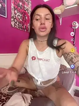 sexynalaa online show from July 31, 2026, 4:28 pm