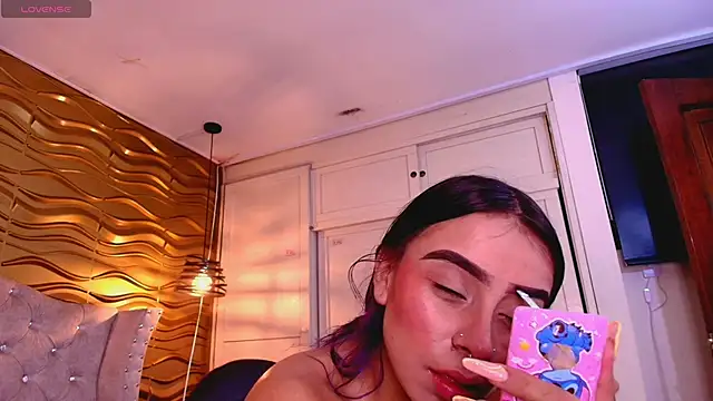 Andreita Jones online show from April 17, 2026, 11:46 am