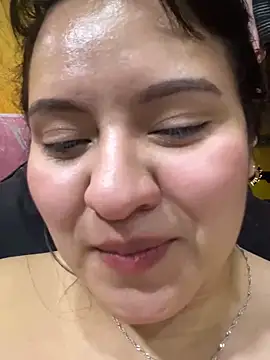 Snapshot of dannarossy_ chatting on January 14, 2025, 7:48 am dannarossy online show from January 14, 2025, 7:48 am