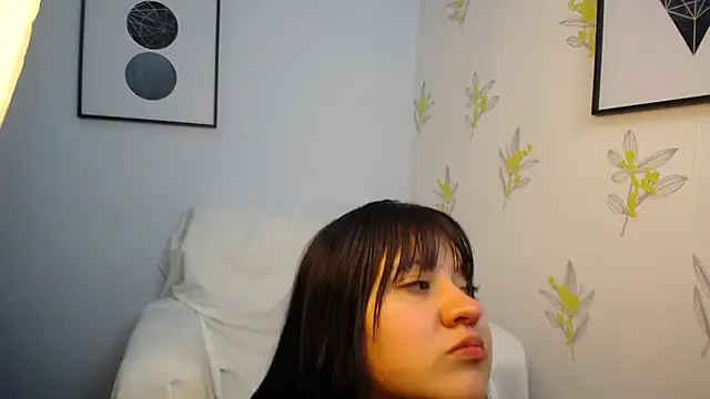 Snapshot of dannarossy_ chatting on January 22, 2025, 11:34 am dannarossy online show from January 22, 2025, 11:34 am