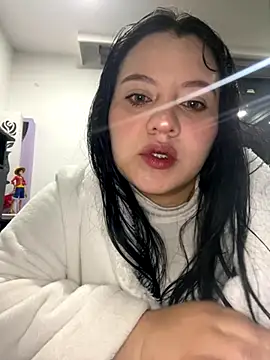 Snapshot of dannarossy_ chatting on September 11, 2025, 10:04 am dannarossy online show from September 11, 2025, 10:04 am