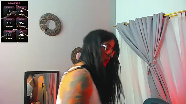 kira moon   online show from January 31, 2026, 7:56 pm