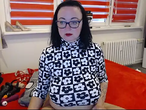 Snapshot of Alexie33 chatting on March 7, 2025, 9:07 am Alexie33 online show from March 7, 2025, 9:07 am