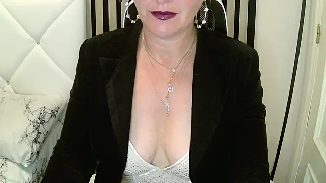 Snapshot of xxNoeliaxx chatting on December 18, 2025, 7:47 am xxNoeliaxx online show from December 18, 2025, 7:47 am