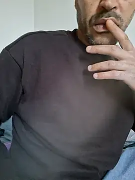 molozeb online show from October 14, 2025, 4:30 pm