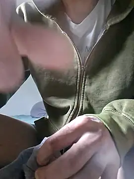 molozeb online show from December 15, 2025, 5:55 am