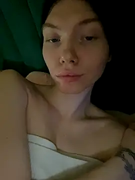 Lisaaa Alisa online show from November 3, 2025, 3:57 pm