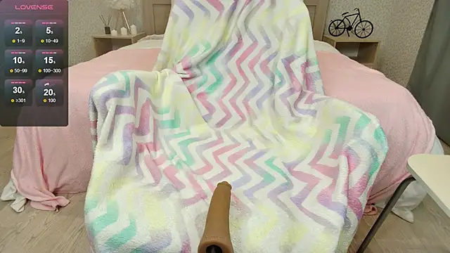 oliviiaa online show from November 6, 2025, 12:22 am