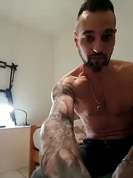 emilioxxxy online show from March 12, 2026, 11:11 pm