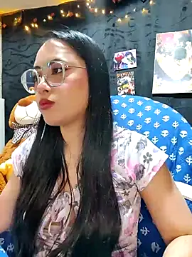 Snapshot of Janna_mnt chatting on January 10, 2025, 4:01 am Janna mnt online show from January 10, 2025, 4:01 am