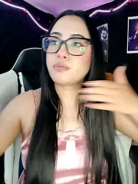 Snapshot of Janna_mnt chatting on October 18, 2025, 4:04 am Janna mnt online show from October 18, 2025, 4:04 am