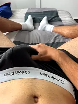 h0rnyguy001 online show from September 18, 2025, 11:56 am