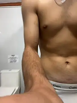 h0rnyguy001 online show from February 20, 2026, 11:00 am