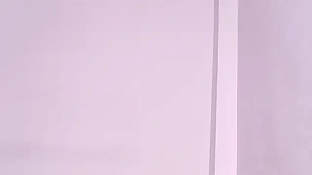 Snapshot of caarlywhitee chatting on February 6, 2025, 10:21 pm caarlywhitee online show from February 6, 2025, 10:21 pm