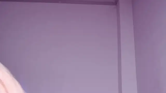 Snapshot of caarlywhitee chatting on September 25, 2025, 12:03 am caarlywhitee online show from September 25, 2025, 12:03 am