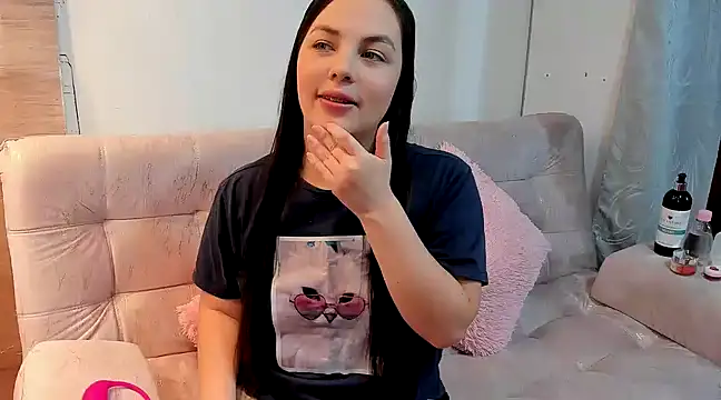 Loveyourdreams online show from February 18, 2025, 7:52 pm