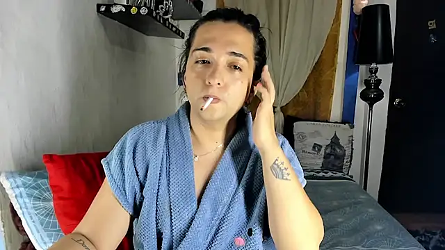 SARAMISHA online show from May 16, 2026, 10:52 pm