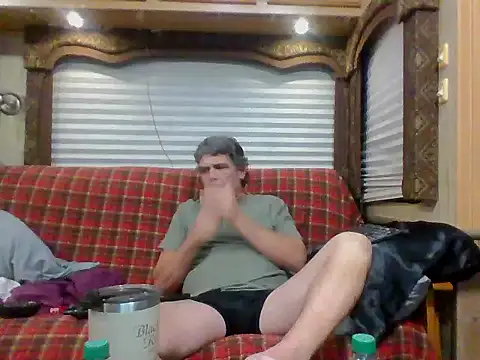 lateniter online show from November 28, 2025, 2:25 am