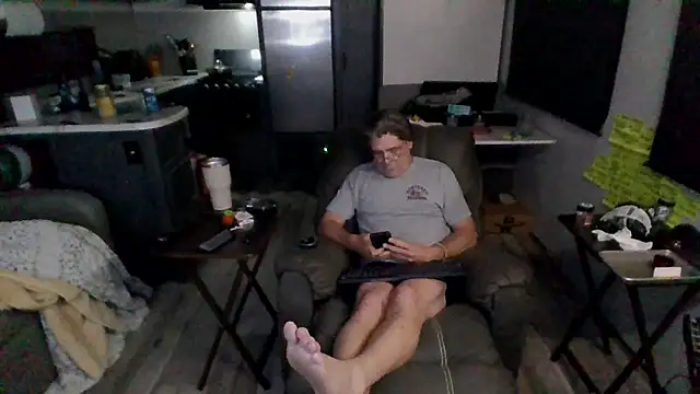 Snapshot of lateniter chatting on February 17, 2026, 1:57 am lateniter online show from February 17, 2026, 1:57 am