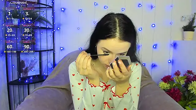 Snapshot of Lori__Hell chatting on February 14, 2025, 2:50 am Lori Hell online show from February 14, 2025, 2:50 am