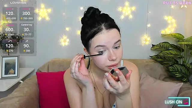 Snapshot of Lori__Hell chatting on February 26, 2025, 2:37 am Lori Hell online show from February 26, 2025, 2:37 am