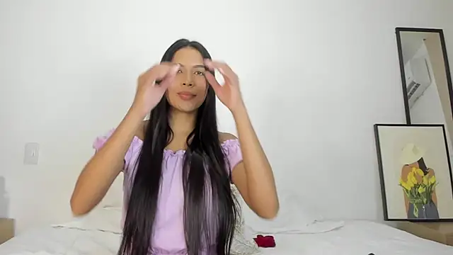 Snapshot of rouse_4 chatting on October 17, 2025, 10:01 pm rouse 4 online show from October 17, 2025, 10:01 pm