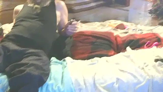 Snapshot of PropertyAndBiker chatting on November 13, 2025, 11:14 pm PropertyAndBiker online show from November 13, 2025, 11:14 pm