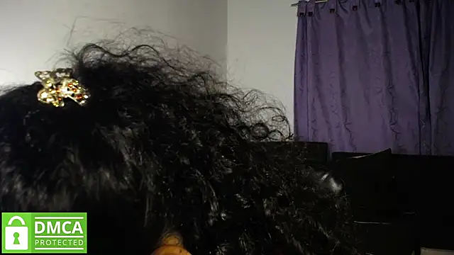 Mr MrsCurie online show from October 18, 2025, 3:53 am