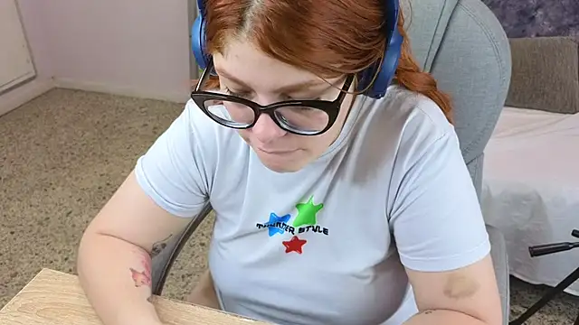 Snapshot of lucie_nicolls chatting on January 14, 2025, 8:26 pm lucie nicolls online show from January 14, 2025, 8:26 pm