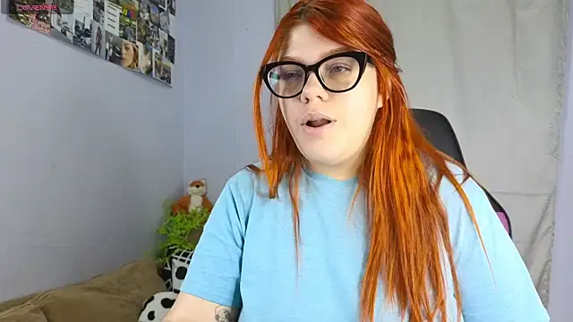 Snapshot of lucie_nicolls chatting on February 21, 2025, 6:59 pm lucie nicolls online show from February 21, 2025, 6:59 pm