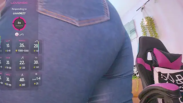 Snapshot of lucie_nicolls chatting on September 13, 2025, 3:17 am lucie nicolls online show from September 13, 2025, 3:17 am