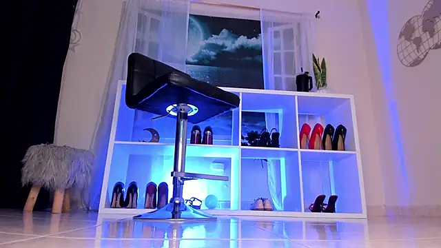 Snapshot of Itzeldreams chatting on October 6, 2025, 1:30 pm Itzeldreams online show from October 6, 2025, 1:30 pm