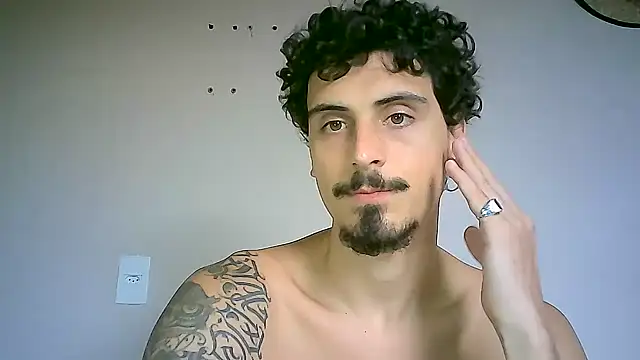 milkoffe online show from December 1, 2024, 6:08 pm