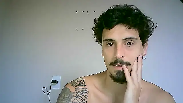 milkoffe online show from December 7, 2024, 3:52 pm