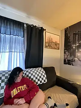 Snapshot of SidneyRaee chatting on December 9, 2024, 4:58 pm SidneyRaee online show from December 9, 2024, 4:58 pm