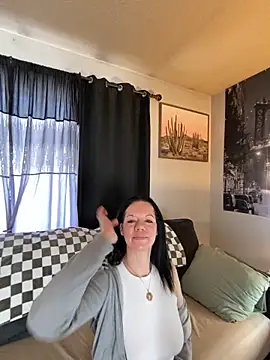 Snapshot of SidneyRaee chatting on December 11, 2024, 5:26 pm SidneyRaee online show from December 11, 2024, 5:26 pm