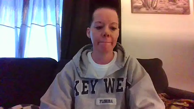 Snapshot of SidneyRaee chatting on January 4, 2025, 9:52 pm SidneyRaee online show from January 4, 2025, 9:52 pm