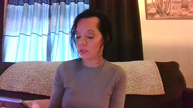 Snapshot of SidneyRaee chatting on January 30, 2025, 8:31 pm SidneyRaee online show from January 30, 2025, 8:31 pm