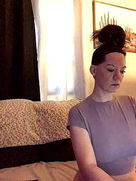 Snapshot of SidneyRaee chatting on September 11, 2025, 5:46 pm SidneyRaee online show from September 11, 2025, 5:46 pm