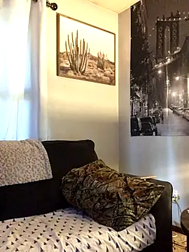 Snapshot of SidneyRaee chatting on September 18, 2025, 5:48 pm SidneyRaee online show from September 18, 2025, 5:48 pm