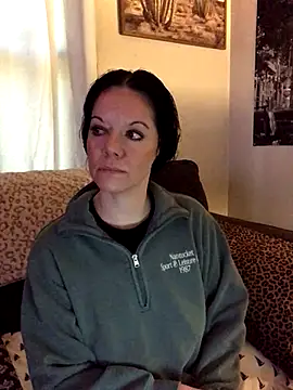 Snapshot of SidneyRaee chatting on October 9, 2025, 3:54 pm SidneyRaee online show from October 9, 2025, 3:54 pm