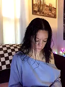 Snapshot of SidneyRaee chatting on November 12, 2025, 5:13 pm SidneyRaee online show from November 12, 2025, 5:13 pm