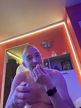 Denislamalice34 online show from September 11, 2025, 8:09 pm