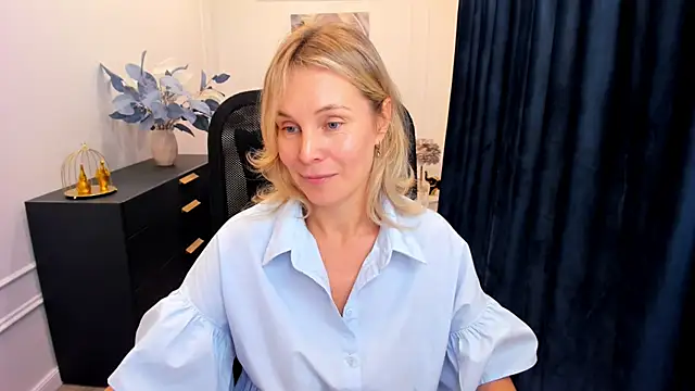 Sinty Devis online show from October 1, 2025, 12:33 pm