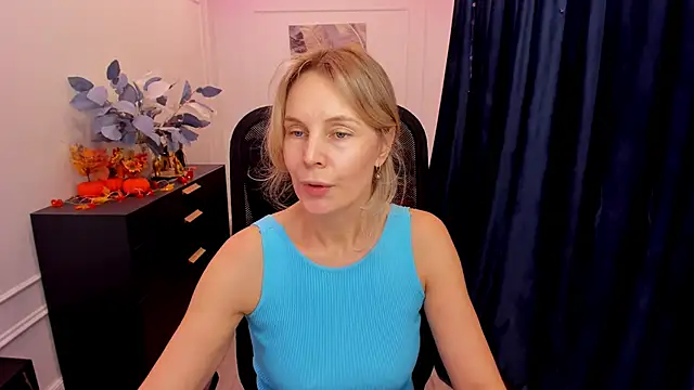 Sinty Devis online show from November 4, 2025, 4:22 am