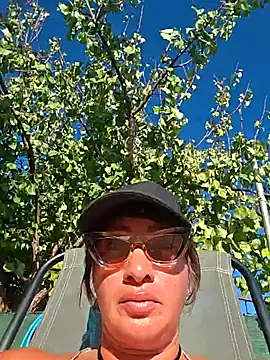 TheGoddessBianca online show from November 10, 2025, 12:59 pm