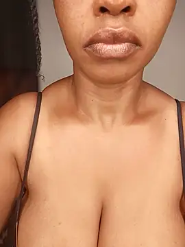 boobsnipplian online show from May 24, 2026, 4:50 am