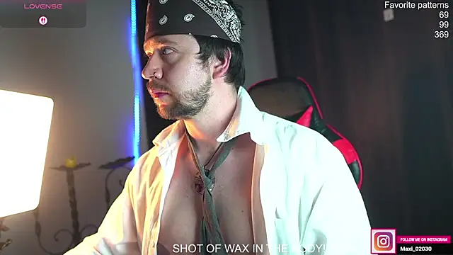 just maxii online show from April 10, 2026, 9:30 pm