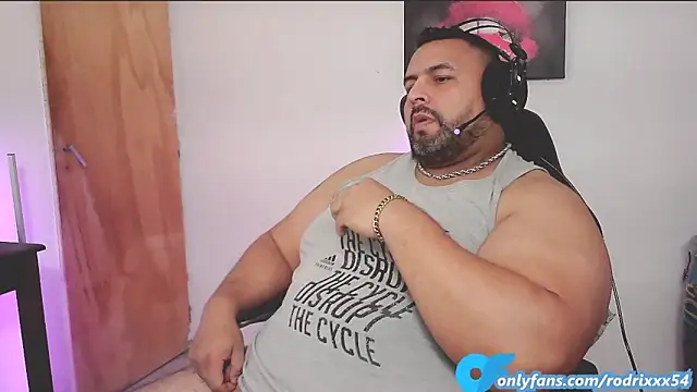 rodrix54 online show from March 11, 2025, 8:53 pm